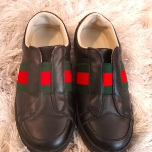 Kids Gucci Shoes size US 10 (little kids)